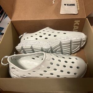 Kanes Recovery Shoes